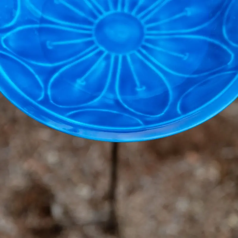 12-Inch Lolly Embossed Birdbath on Garden Stake