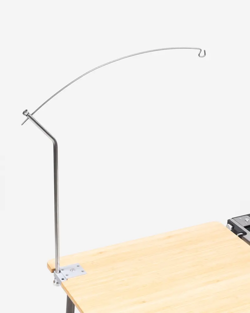 Arched IGT-Compatible Lantern Mounting Pole