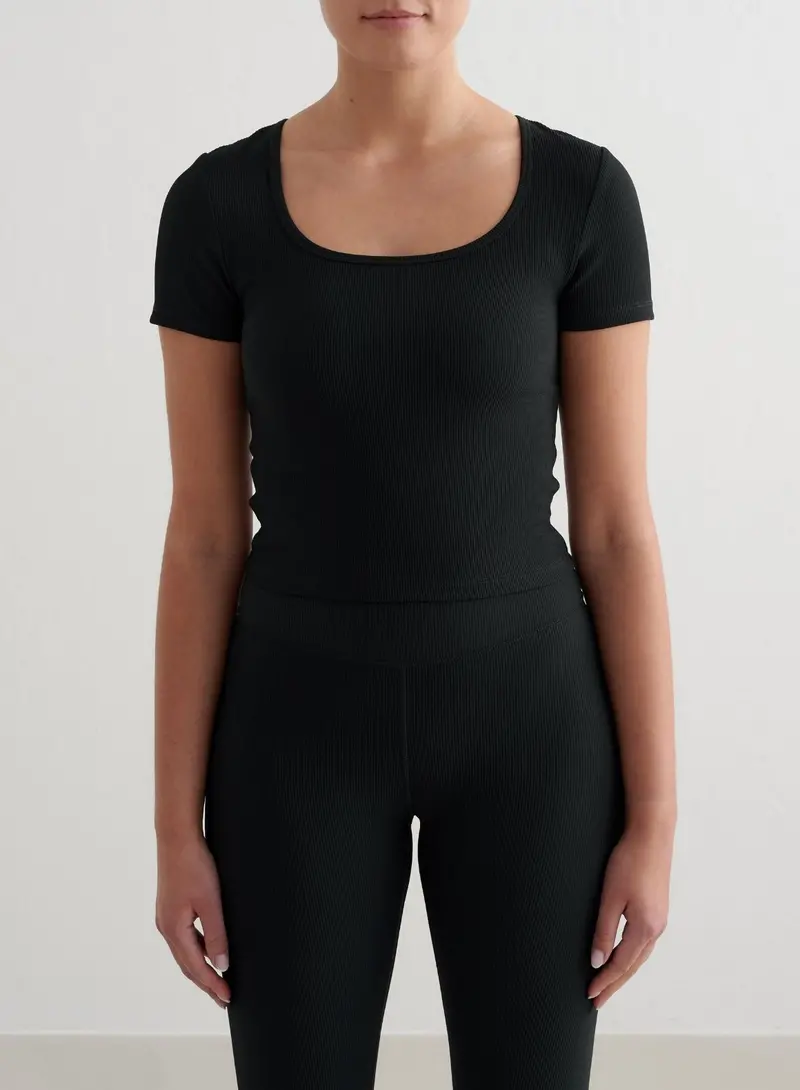 Black Performance Rib-Knit Short Sleeve Top