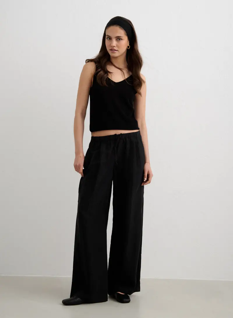 Black Riviera Pants – Modern Slim-Fit Style