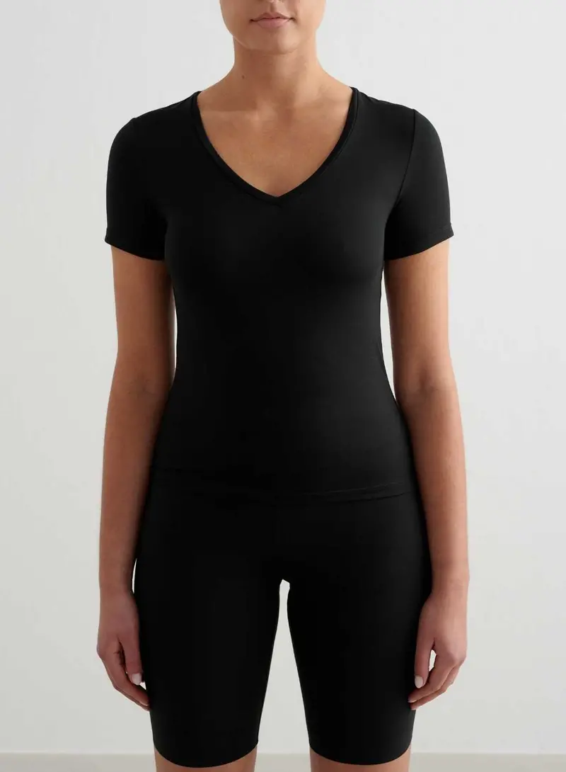 Black Soft Basic V-Neck Short-Sleeve Top