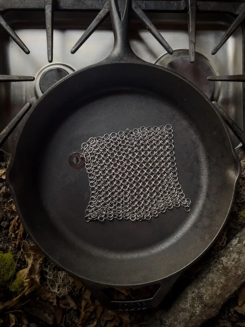Cast Iron–Safe Chainmail Scrubber for Skillets and Pans