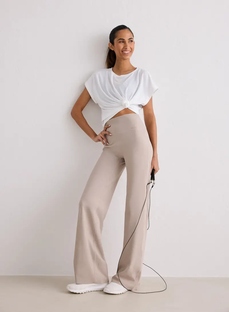 Dark Clay Sense Straight-Leg Petite Tights