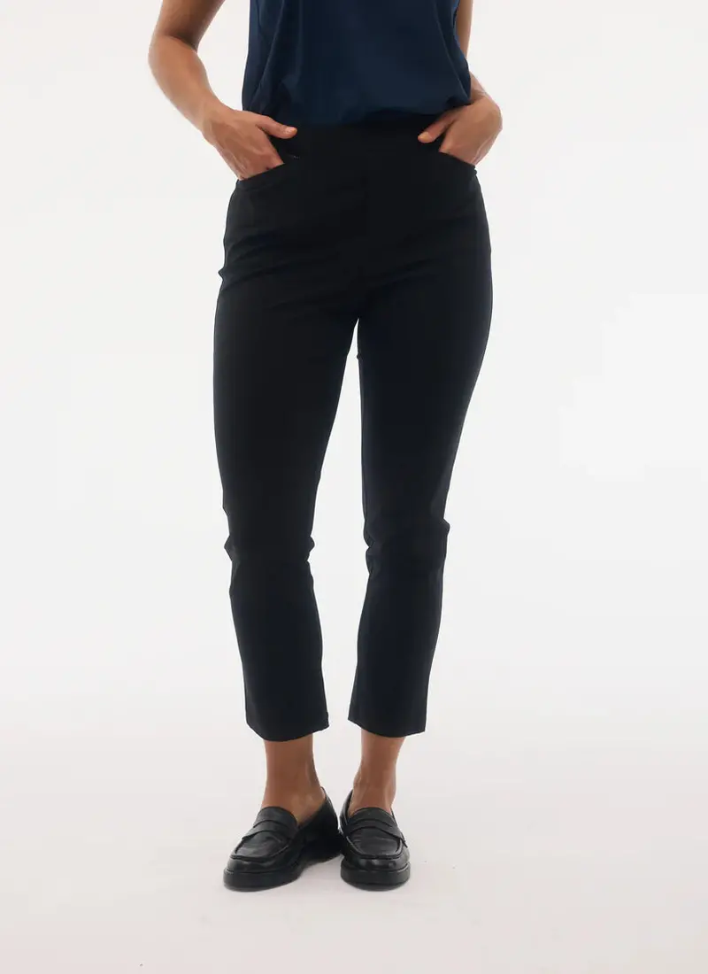 Fig Selwyn Pants for Women – Comfort-Focused Stretch Travel Trousers