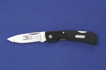 Grohmann Featherweight Serrated Lockblade – Ultra-Light Pocket Knife with Aggressive Edge