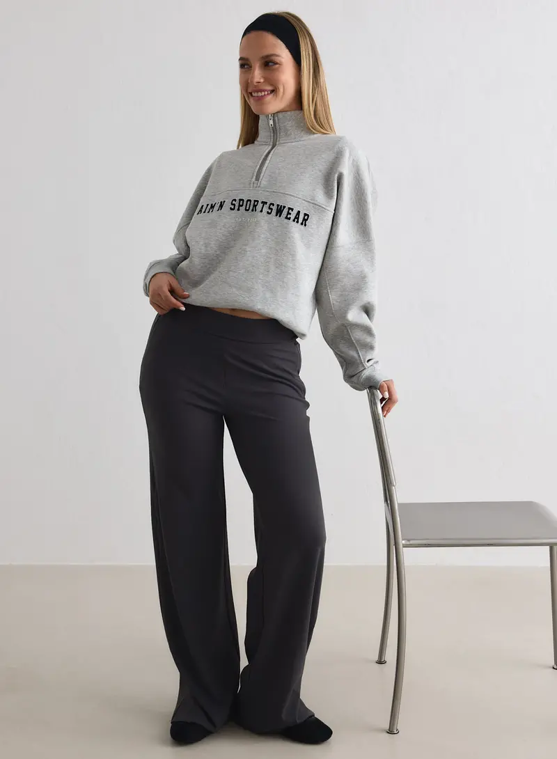 Shadow Grey Sense Petite Wide-Leg Pants – Elevated Petite Silhouette