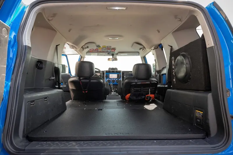 Toyota FJ Cruiser (2006–2014) Stealth Sleep Package